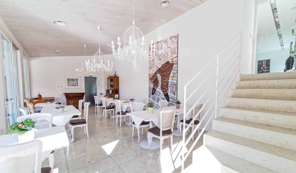 Hotel Country House La Radice Civitanova Marche Exterior foto